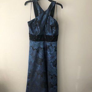 Carmen Marc Valvo INFUSION Gown w/Pockets